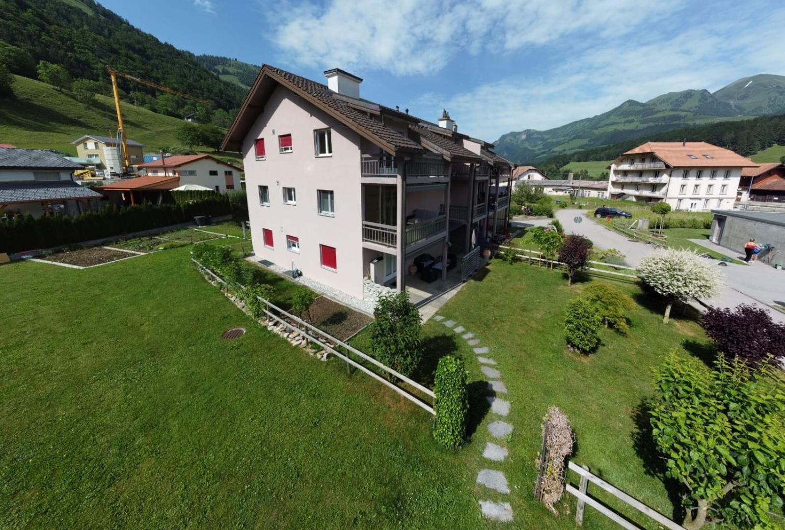 Gruyere Alpes Appartement 3 Chambres Bbq Parking Neirivue Zewnętrze zdjęcie