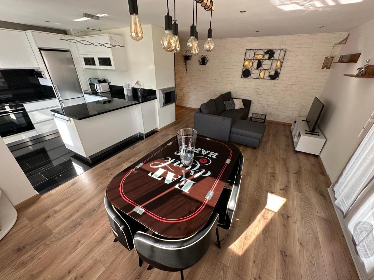 Gruyere Alpes Appartement 3 Chambres Bbq Parking Neirivue Zewnętrze zdjęcie